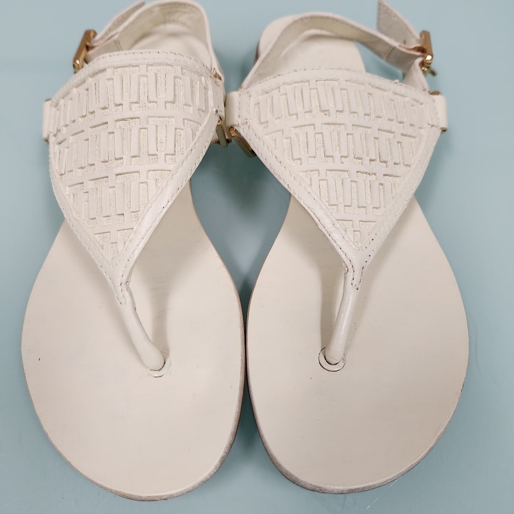 Tory Burch🥰White Embossed Leather Sandals